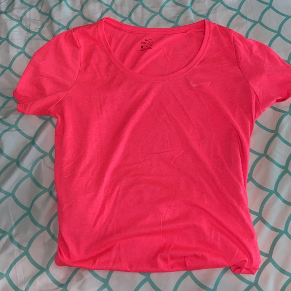 Women’s Nike Shirt